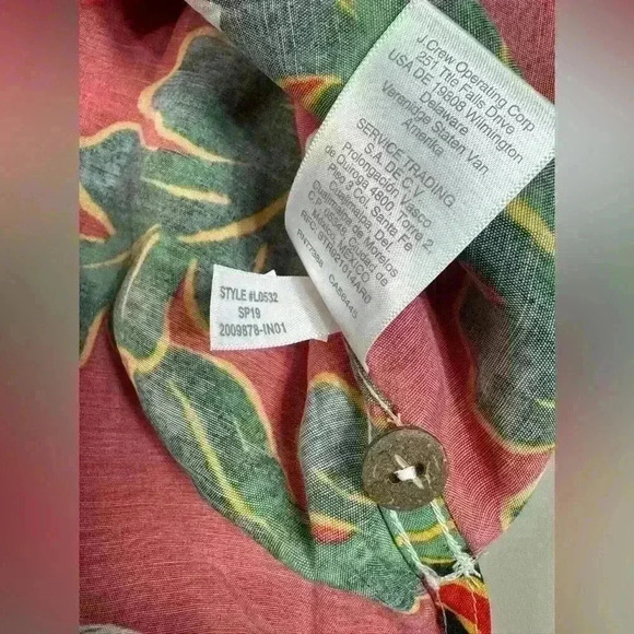 J Crew Camp Collar Hawaiian Aloha Shirt Mens Large Coconut Buttons 100% Viscose - Picture 8 of 10